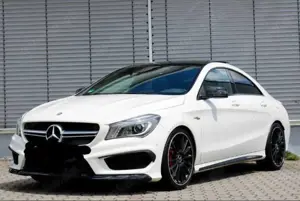 Mercedes-Benz CLA 45 AMG Performance-Auspuff