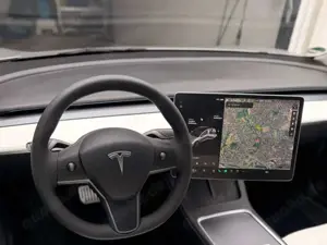 Tesla Model 3 Model 3 Standard Reichweite Plus Hinterradantrieb