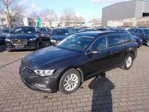 Volkswagen Passat Variant 2.0 TDi Business, Navi LED AHK PDC