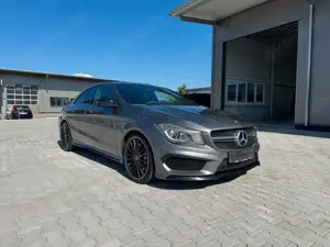 Mercedes-Benz CLA 45 AMG CLA -Klasse CLA 45 AMG 4Matic