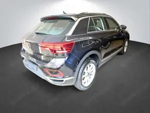 Volkswagen T-Roc 1.5 TSI Automatik Style PDC Kamera SzHzg LED Bild 2