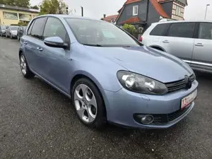 Volkswagen Golf VI - Highline - R-Line-Paket  8 x bereift