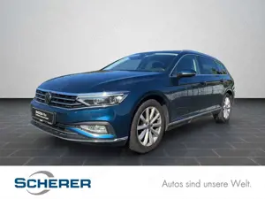 Volkswagen Passat Variant Elegance 2,0 TDI DSG NAVI AHK MAT