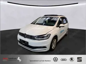 Volkswagen Touran 2.0 TDI CarPlay AHK-Trailerassist PANO*StandHz*Cam