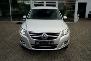 Volkswagen Tiguan SportStyle 4Motion Leder Xenon Navi AHK Bild 2