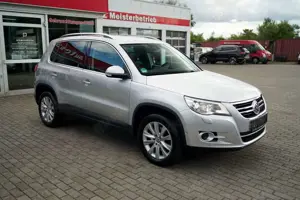 Volkswagen Tiguan SportStyle 4Motion Leder Xenon Navi AHK Bild 3