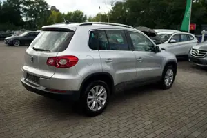 Volkswagen Tiguan SportStyle 4Motion Leder Xenon Navi AHK Bild 4