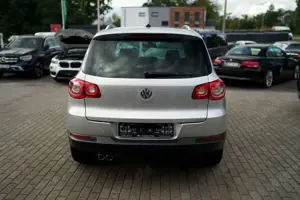 Volkswagen Tiguan SportStyle 4Motion Leder Xenon Navi AHK Bild 5