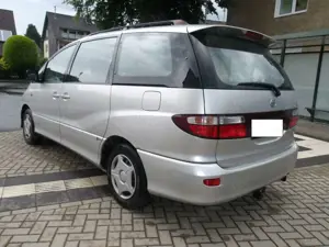 Toyota Previa Bild 3
