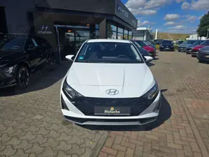 Hyundai i20 Select 100PS 6MT+Navi+Funktions-Paket+Kamera+ Bild 3
