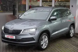 Skoda Karoq 1.5 TSI LED Navi ACC Kamera AHK Totwinkel Bild 3