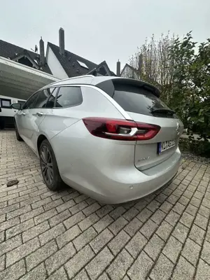 Opel Insignia Sports Tourer 2.0 Diesel Business Innovation Bild 5