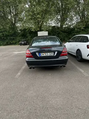 Mercedes-Benz E 500 Avantgarde