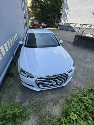 Audi A4 2.0 TDI ultra S tronic Bild 2