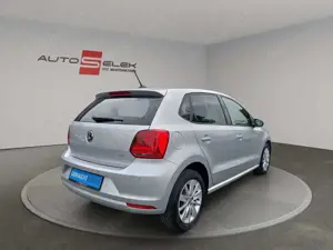 Volkswagen Polo V Comfortline NAVI/ RÜCKFAHRKAMERA/ SHZ Bild 5