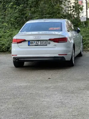 Audi A4 2.0 TDI ultra S tronic Bild 4