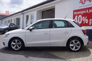 Audi A1 1.0 TFSI Sportback Bi-Xenon Bluetooth PDC USB Bild 2