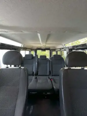 Land Rover Defender Defender 110 TD4 Station Wagon E E Bild 5