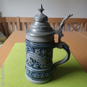 Bierkrug mit Zinndeckel