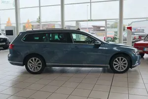 Volkswagen Passat Variant DSG Highline Pano LED Kamera Bild 4