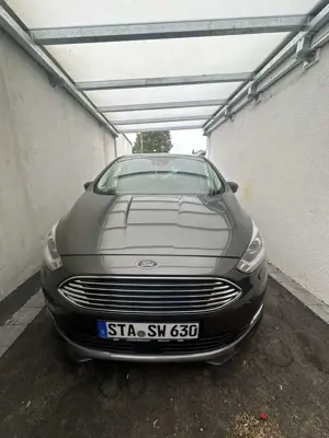 Ford Grand C-Max Titanium