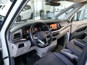 Volkswagen T7 Multivan 2.0 TDI Edition lang HUD Easy-Open Bild 2