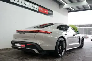 Porsche Taycan Turbo/Kreide/P-Display/HAL/21z/Mega-Spec Bild 2