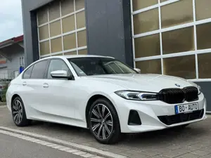 BMW 320 d xDrive StdHzg. AHK Head-Up Innovation ACC DAB 18
