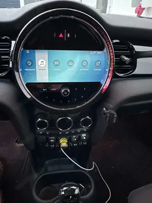 MINI Cooper SE Mini Cooper SE Essential Trim Bild 4