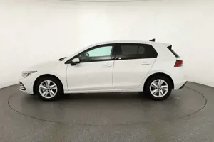 Volkswagen Golf VIII 1.0 TSI LED App-Connect Sitzheizung Bild 2