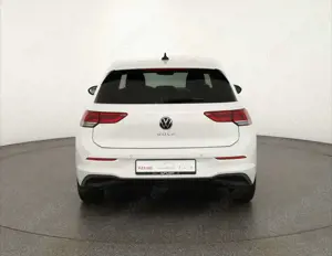 Volkswagen Golf VIII 1.0 TSI LED App-Connect Sitzheizung Bild 4