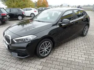 BMW 118 i Advantage/LED/PDC/LRH/SHZ/Top Zustand