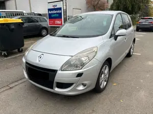 Renault Scenic III Dynamique MOTORSCHADEN