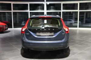 Volvo V60 D4 SUMMUM VOLVO-SCHECKHEFT BI-XENON Bild 5