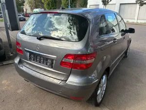 Mercedes-Benz B 170 B -Klasse B 170 Sport Paket Bild 4