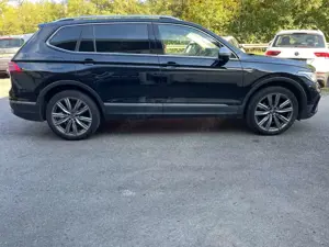 Volkswagen Tiguan Allspace Elegance 4Motion PANORAMA*200PS Bild 5