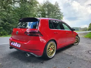 Volkswagen Golf GTI Golf GTI (BlueMotion Technology) DSG Performance Bild 4