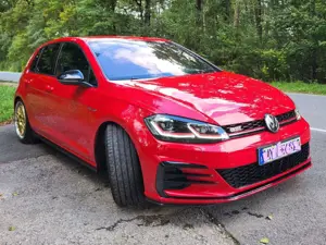 Volkswagen Golf GTI Golf GTI (BlueMotion Technology) DSG Performance Bild 2