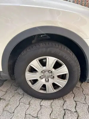 Audi Q3 2.0 TFSI quattro S tronic Bild 2