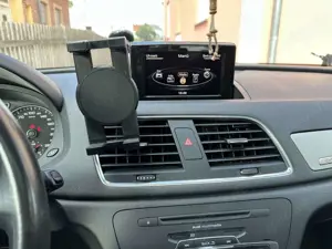 Audi Q3 2.0 TFSI quattro S tronic Bild 5