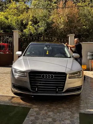 Audi A8 3.0 TDI DPF quattro tiptronic Langversion