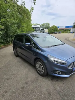 Ford S-Max 2.0 EcoBlue Allrad Aut. Titanium Bild 2