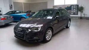 Audi A3 Sportback "Attraction" Xenon Plus