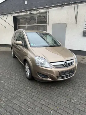 Opel Zafira Family Plus 7 Sitzer