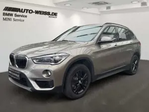 BMW X1 20dA +NAVI+LED+SPORTSITZ+SHZ+MFL+SLI+USB+AHK