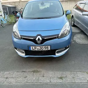 Renault Grand Scenic Energy TCe 115 SS Paris