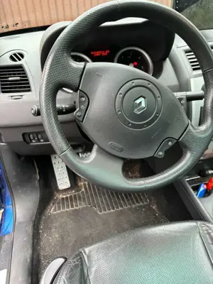 Renault Megane Megane 1.9 dCi Coupe-Cabriolet Privilege Bild 3