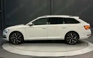 Skoda Superb Combi Style *19Zoll*COLUMBUS*360*Metallic* Bild 2