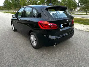 BMW 218 2er Active Tourer 218i Steptronic | 1 Hand Bild 3