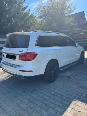 Mercedes-Benz GL 500 OnOff-Road/Designo/BO/Massage/Active-Curve/eGSD Bild 4